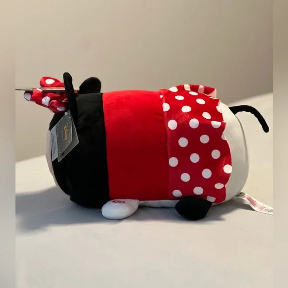 Large Disney Minnie Tsum Tsum Beating Heart Plush - Picture 4 of 7